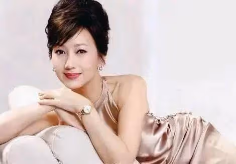 隱藏了33年,周潤發為何不生小孩?趙雅芝道出實情 背後原因有洋蔥