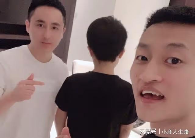 散打哥出面，為天道平息負面輿論，直言：和辛巴喝酒，是他的榮幸