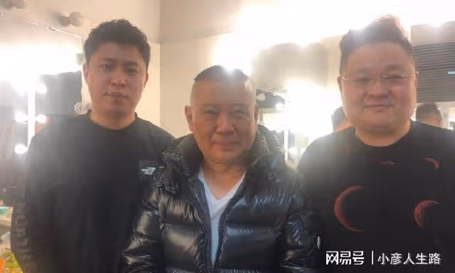 德雲社李雲傑、李鶴東同台,上演兄弟檔,粉絲:東哥是真乖