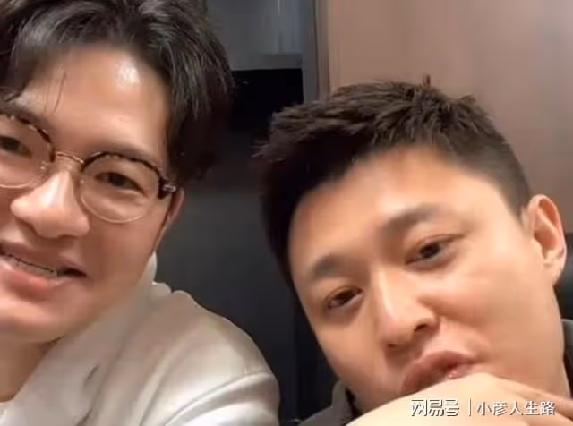 德雲社李雲傑、李鶴東同台,上演兄弟檔,粉絲:東哥是真乖