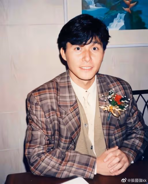 TVB知名戲骨容貌45年無變化!曾被指有外國人血統,鬧出患病烏龍