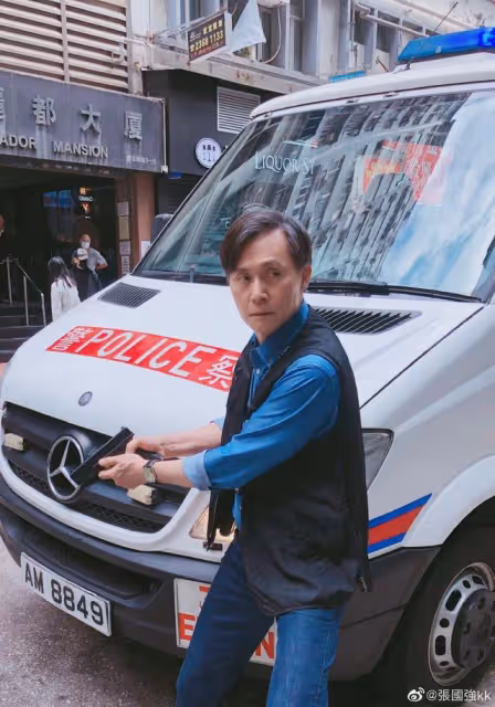 TVB知名戲骨容貌45年無變化!曾被指有外國人血統,鬧出患病烏龍