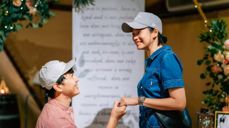愛情長跑7年　徐鳴傑向陳鳳玲求婚成功！