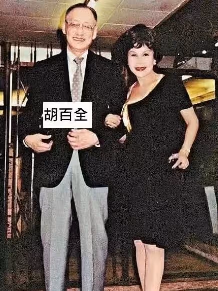 91歲女星攜夫正式移民美國！心情矛盾不舍又開心，坦言不是特有錢