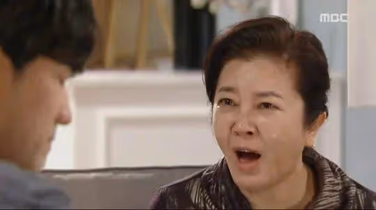 67歲女演員減重10公斤，直言現在享受穿衣樂趣