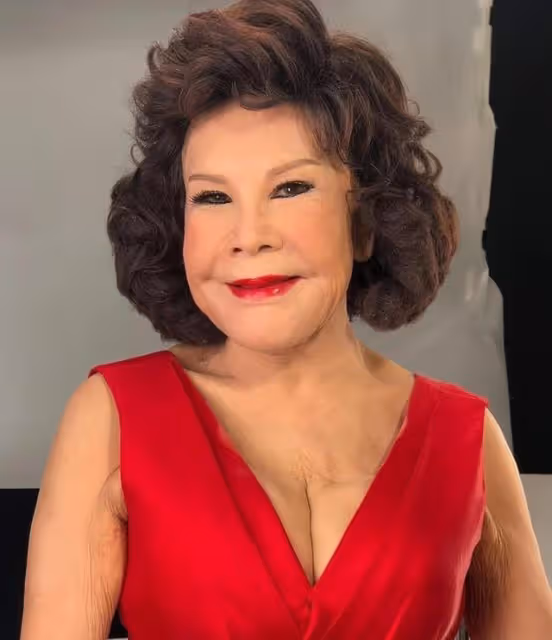 91歲香港知名老戲骨正式移民美國!整容失敗,與丈夫結婚超過40年