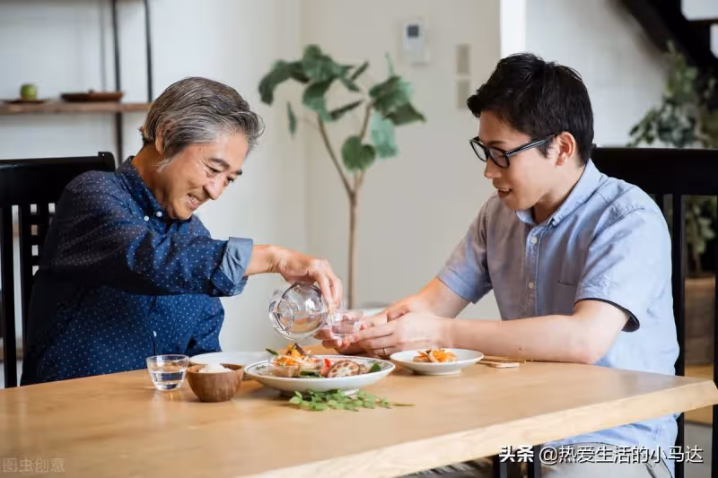 兒子想接母親到身邊養老!65歲的母親:可以「但我有5個前提條件」 很現實「但句句在理」值得大家借鑒