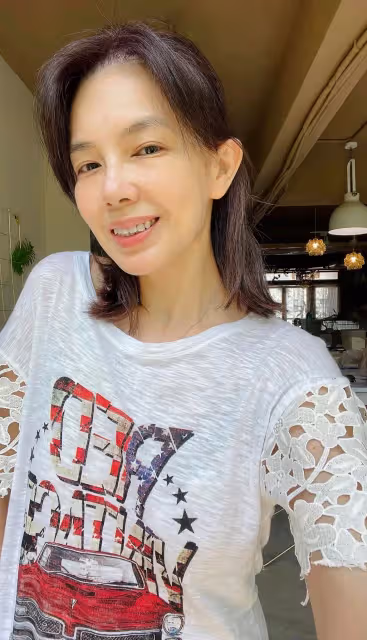 斷開腥夫7年!51歲女星「攜20歲帥兒亮相」網讚像姊弟 她豁達喊「早就原諒孫興」曝相處近況
