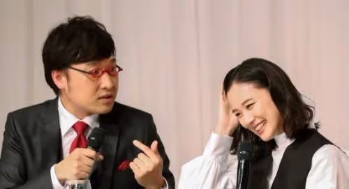 36歲蒼井優產女,女兒會繼承爸爸的喜劇天賦、還是媽媽的演技?