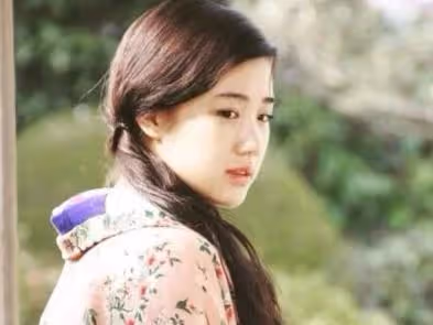 36歲蒼井優產女,女兒會繼承爸爸的喜劇天賦、還是媽媽的演技?