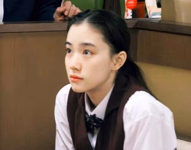 36歲蒼井優產女,女兒會繼承爸爸的喜劇天賦、還是媽媽的演技?