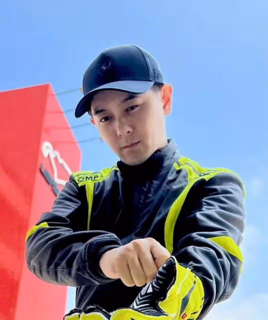 27歲美女主持發生車禍!低頭看導航撞上貨車,多處受傷滲血險毀容