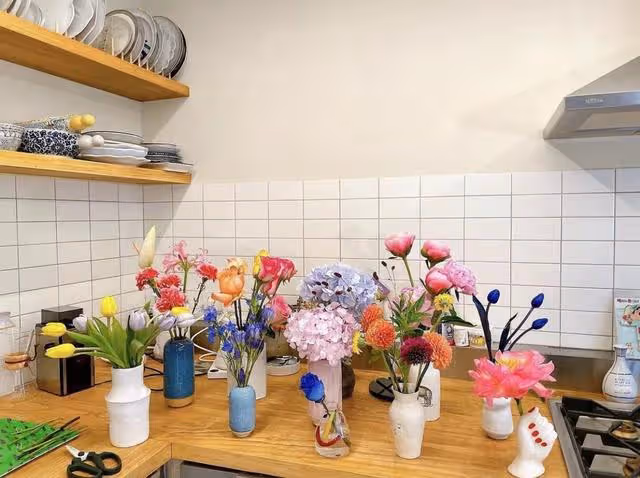 41歲鄭麗媛獨居19年，書牆衣帽間那叫一個震撼，簡直是人間理想