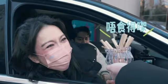 罕見公開談戀情!香港凍齡女神自曝戀愛史,直言入行以來談過四次