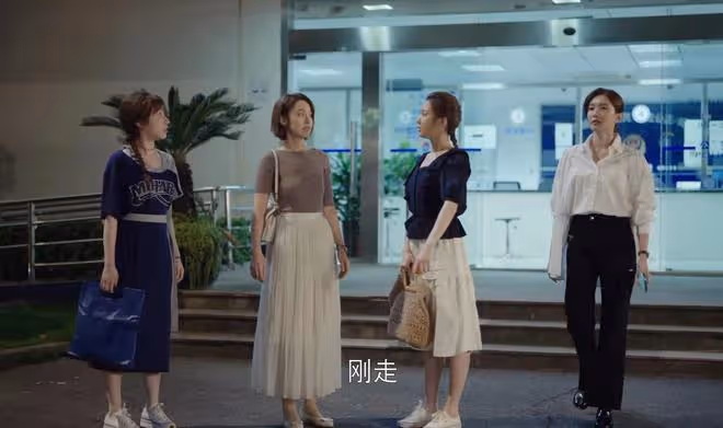歡樂頌3首播槽點多!新五美同框尷尬做作,劇情生硬被嘲不如前作