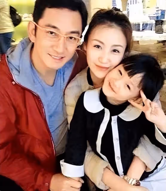 吳啟華前妻因疫情滯留三亞,怒斥酒店不作為,一晚三千多卻態度差