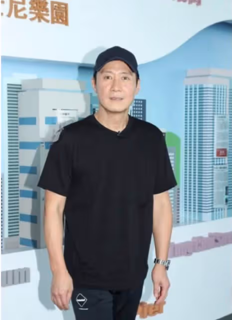 54歲黎明近照曝光!身材「發福」變油膩阿貝,曾是「四大天王」中最帥,今形象大變認不出