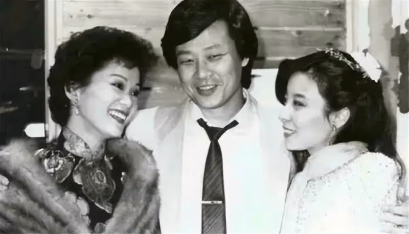 67歲寇世勛,坐擁「雙妻」享齊人之福,他人艷羨不已,花甲年卻吐心聲:來世絕不會再娶2個老婆
