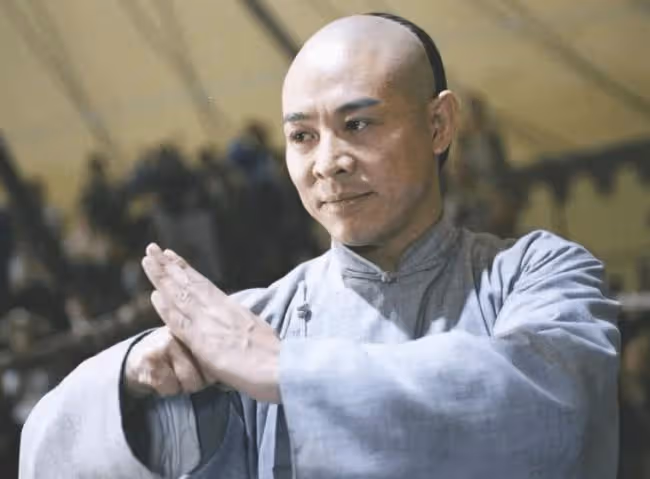 59歲李連杰攜女度假狀態回歸!漂亮女兒就讀哈佛
