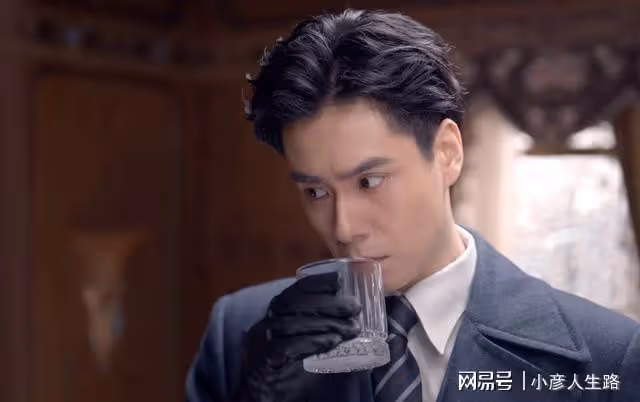 好傢夥！《民國大偵探》開播差評一片，觀眾的差評理由出奇一致