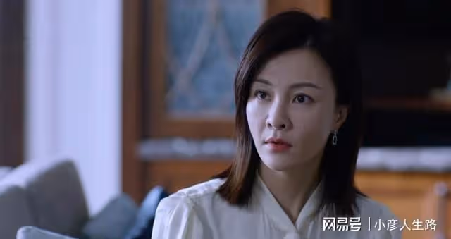 馬伊琍同學,合作董潔小有名氣,離開滕華濤的劉孜越來越幸福