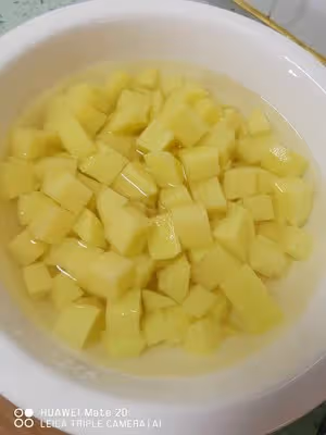不用放油，簡單下飯的：紅燒土豆塊五花肉