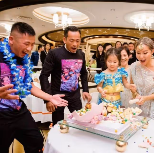 洗米華被捕後,洗米嫂為兒子家中辦低調生日宴,簡單吹蠟燭不熱鬧