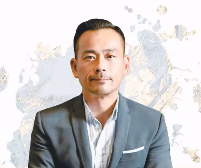洗米華被捕後,洗米嫂為兒子家中辦低調生日宴,簡單吹蠟燭不熱鬧