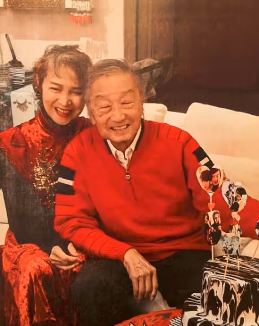 悲痛!影后蕭芳芳82歲丈夫患癌,凌晨睡夢中離世,曾任亞視CEO