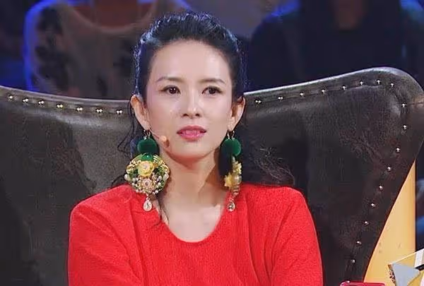 17歲的章子怡有多撩人?大學時期舊照曝光,這才是真正的「玉女」