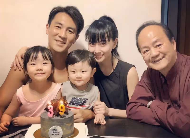 狄龍:娶小10歲妻子,為家庭不做大哥好多年,兒子成為他晚年驕傲