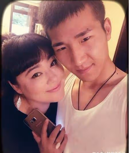 李菁菁回應詐騙千萬:感謝黑粉漲熱度,相信老公,目前無法退錢!