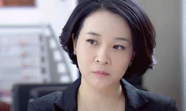 陳小藝「人設崩塌」?與丑老公分居多年不分手,卻多次被曝不忠誠