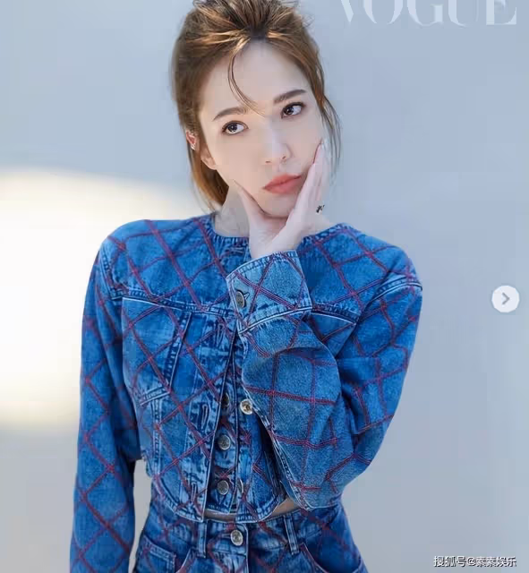 許瑋甯過38歲生日,邱澤點蠟燭慶祝好溫馨,許瑋甯幸福地笑個不停