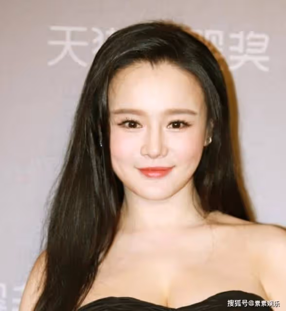冉瑩穎直播情緒崩潰哭泣,結婚生娃是對於一個女人最大的消耗