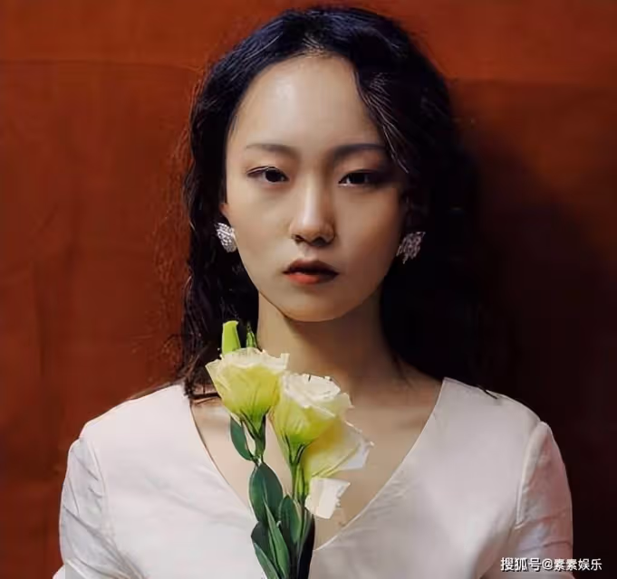 瘋產姐妹解散背後原因:4000萬帳號歸張小花,邵雨軒同樣也開心