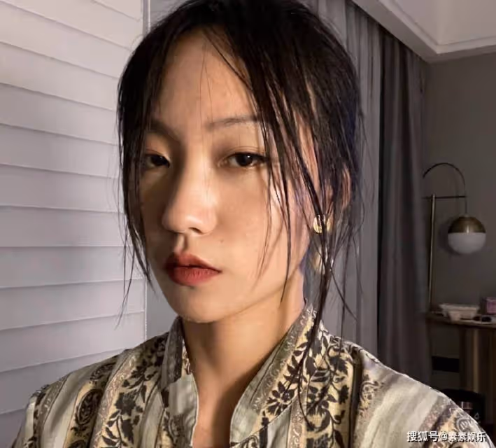 瘋產姐妹解散原因公開:邵雨軒失去帳號,和張小花一樣成為贏家