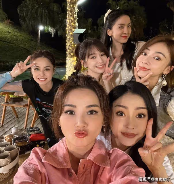 王心凌曬浪姐9宮格合影做最後總結:將不可能變成了可能!