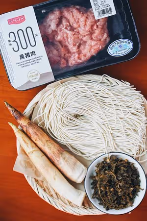 杭州人心底的兩碗面：片兒川+肉絲拌川