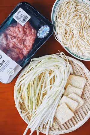 杭州人心底的兩碗面：片兒川+肉絲拌川