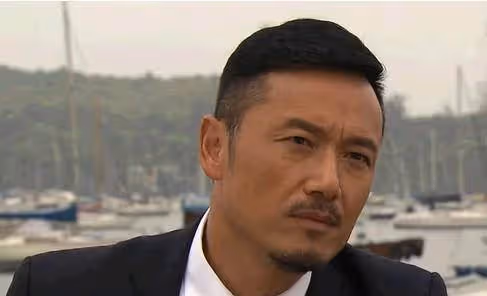 「三哥」苗僑偉，和嬌妻戚美珍結婚30年，恩愛如初未曾鬧過緋聞，獨寵妻子一人：這才是愛情最好的模樣