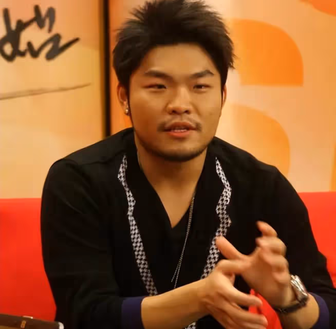 知名歌手宣布放棄生育！不認為有娃才幸福，妻子曾為懷孕吃盡苦頭