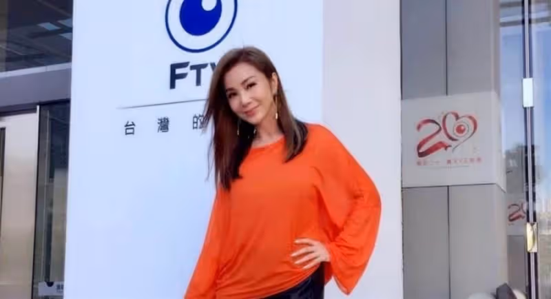 驚人逆齡!67歲不老女神陳美鳳,官宣戀情?這樣大膽認愛引來關注
