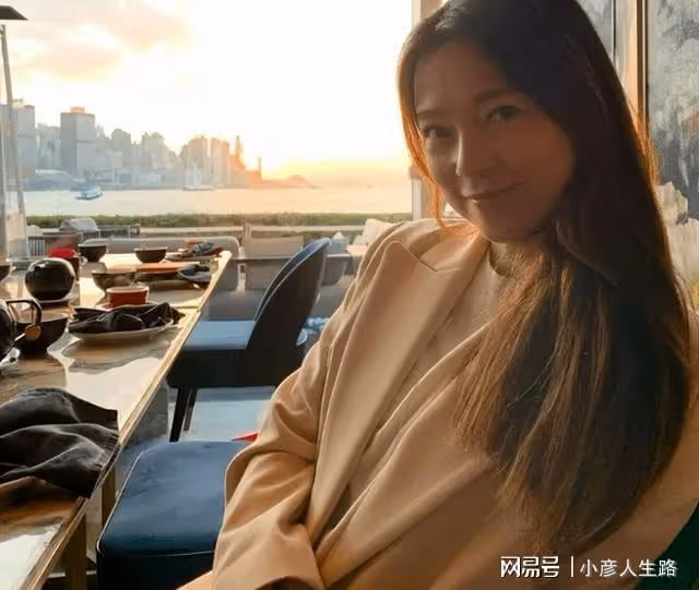 歐倩怡：17歲出道，嫁給大15歲的影帝，43歲被寵成公主