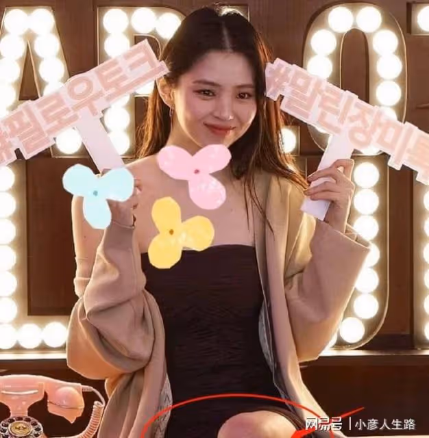 韓女星畫作暗藏求救信息,本人脖子、膝蓋烏青,網友解讀其中7張