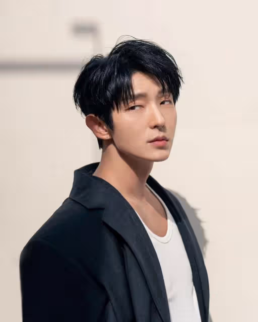 「韓國最帥單眼皮男星」TOP10!李准基、李鍾碩都進榜,朴敘俊僅第五,冠軍打敗朴寶劍