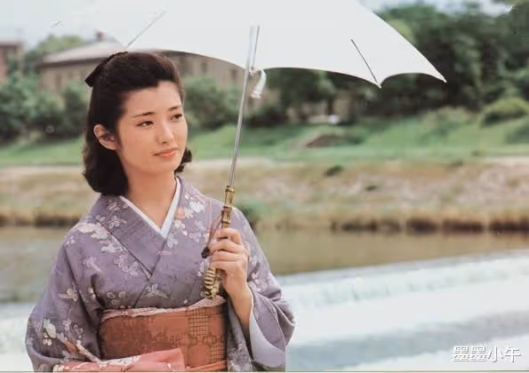山口百惠:40年前的日本女神,巔峰時嫁人隱退,62歲的她怎麼樣了