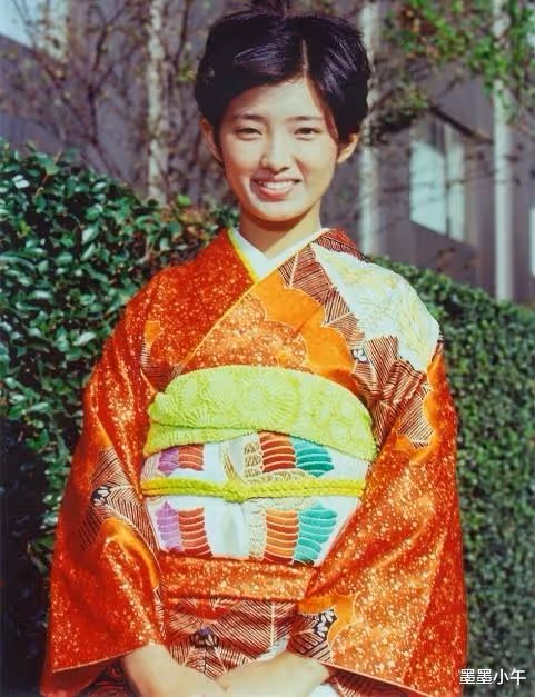 山口百惠:40年前的日本女神,巔峰時嫁人隱退,62歲的她怎麼樣了