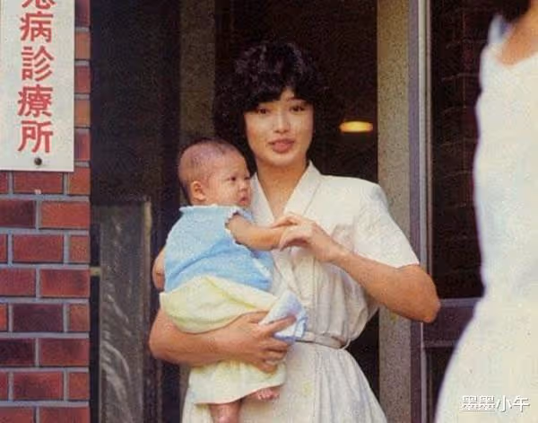 山口百惠:40年前的日本女神,巔峰時嫁人隱退,62歲的她怎麼樣了