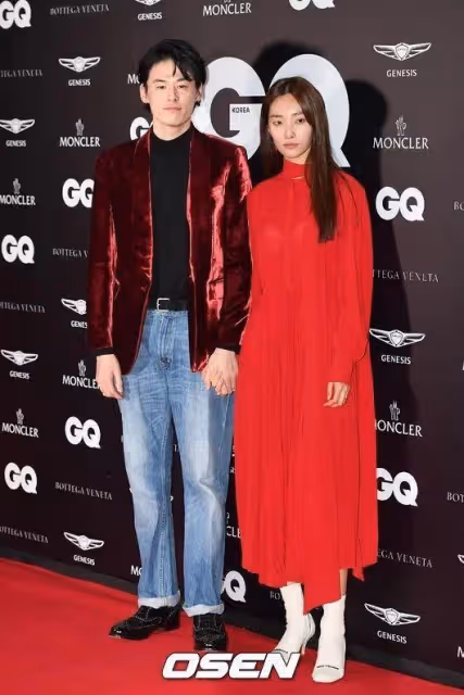 十年間從相愛結婚到三口之家,這對韓國模範夫婦的愛情也太好磕了